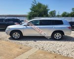 продам Toyota Highlander в пмр  фото 5