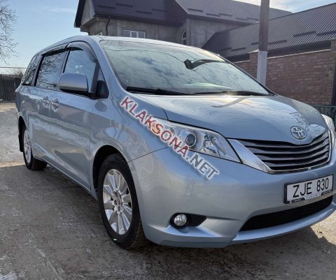 продам Toyota Siennaв пмр  фото 6
