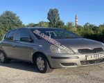 продам Toyota Yaris в пмр  фото 3